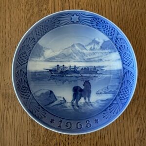 Vintage Christmas 1968 Plate - The Last Umiak